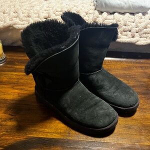 Side Bailey bow uggs